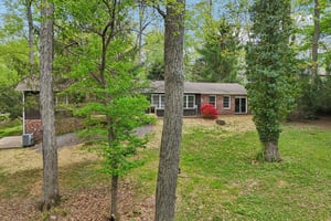 Tall Oaks Dr-S1804-090.jpg