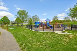 Tall Oaks Dr-1804-907.jpg