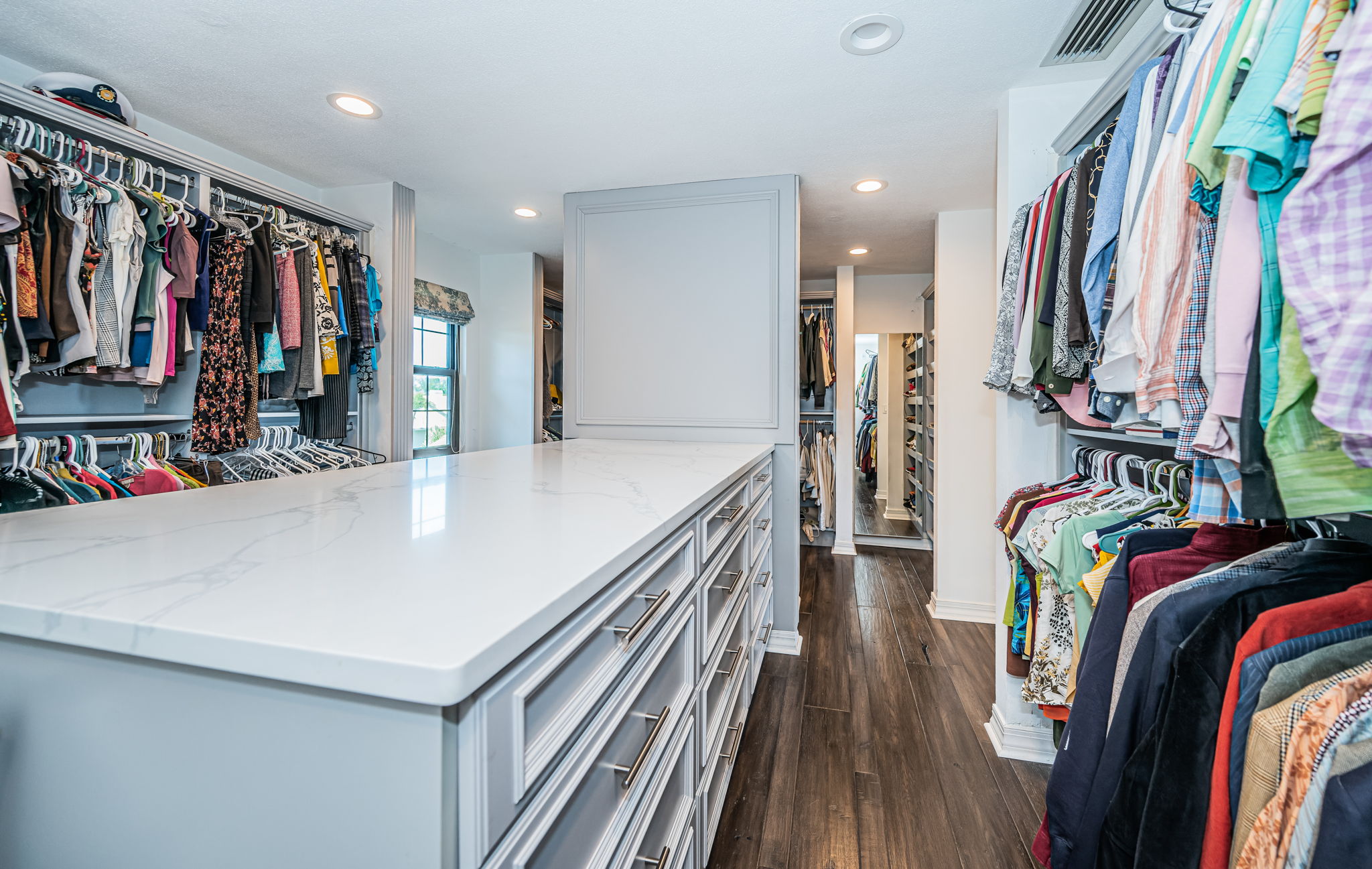 Upper Level Master Bedroom Walk-in Closet1b