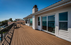 Upper Level Master Bedroom Balcony6