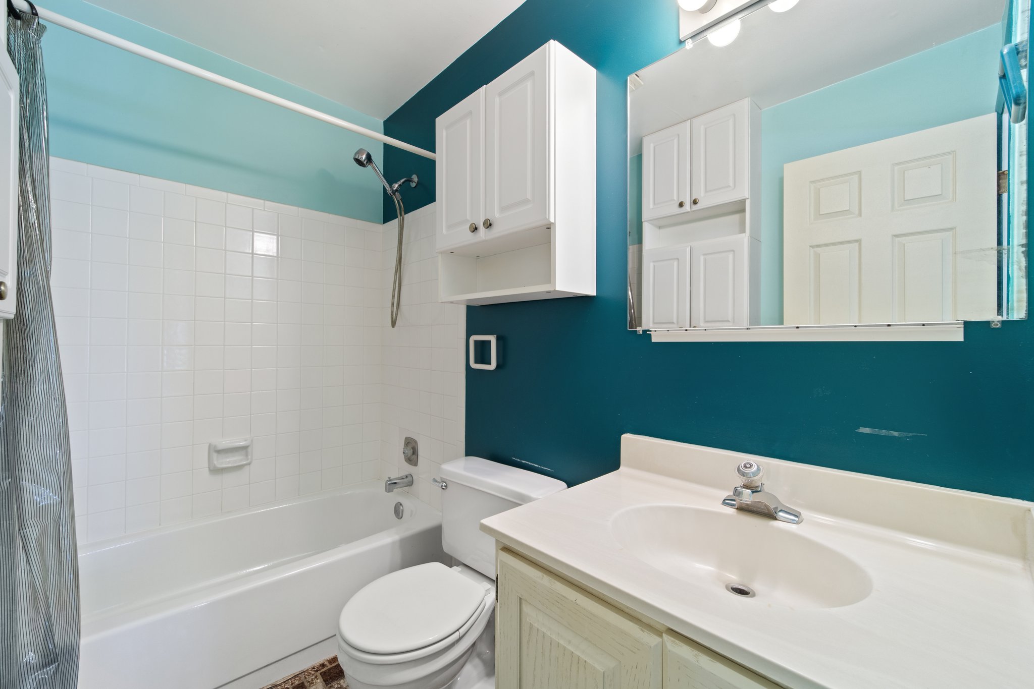 5 Blue Jay Ct, Sterling, VA 20164, USA Photo 22