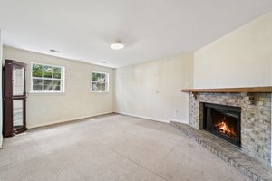 5 Blue Jay Ct, Sterling, VA 20164, USA Photo 32