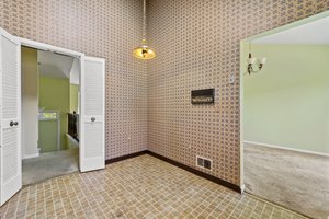5 Blue Jay Ct, Sterling, VA 20164, USA Photo 17