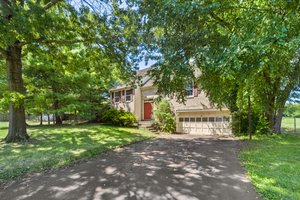 5 Blue Jay Ct, Sterling, VA 20164, USA Photo 3