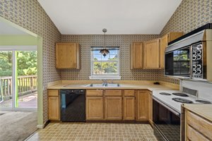 5 Blue Jay Ct, Sterling, VA 20164, USA Photo 19