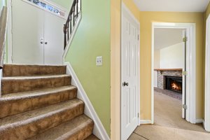 5 Blue Jay Ct, Sterling, VA 20164, USA Photo 31