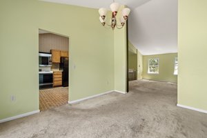 5 Blue Jay Ct, Sterling, VA 20164, USA Photo 14