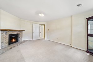 5 Blue Jay Ct, Sterling, VA 20164, USA Photo 33