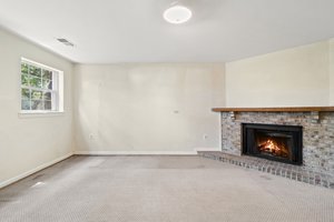 5 Blue Jay Ct, Sterling, VA 20164, USA Photo 34