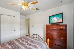 Buttermilk Dr-S1205-043.jpg