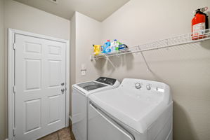  Photo 31