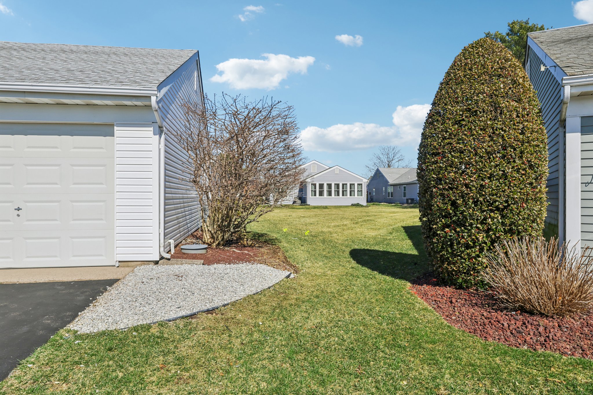 5 Carol Ct-S1903-008.jpg