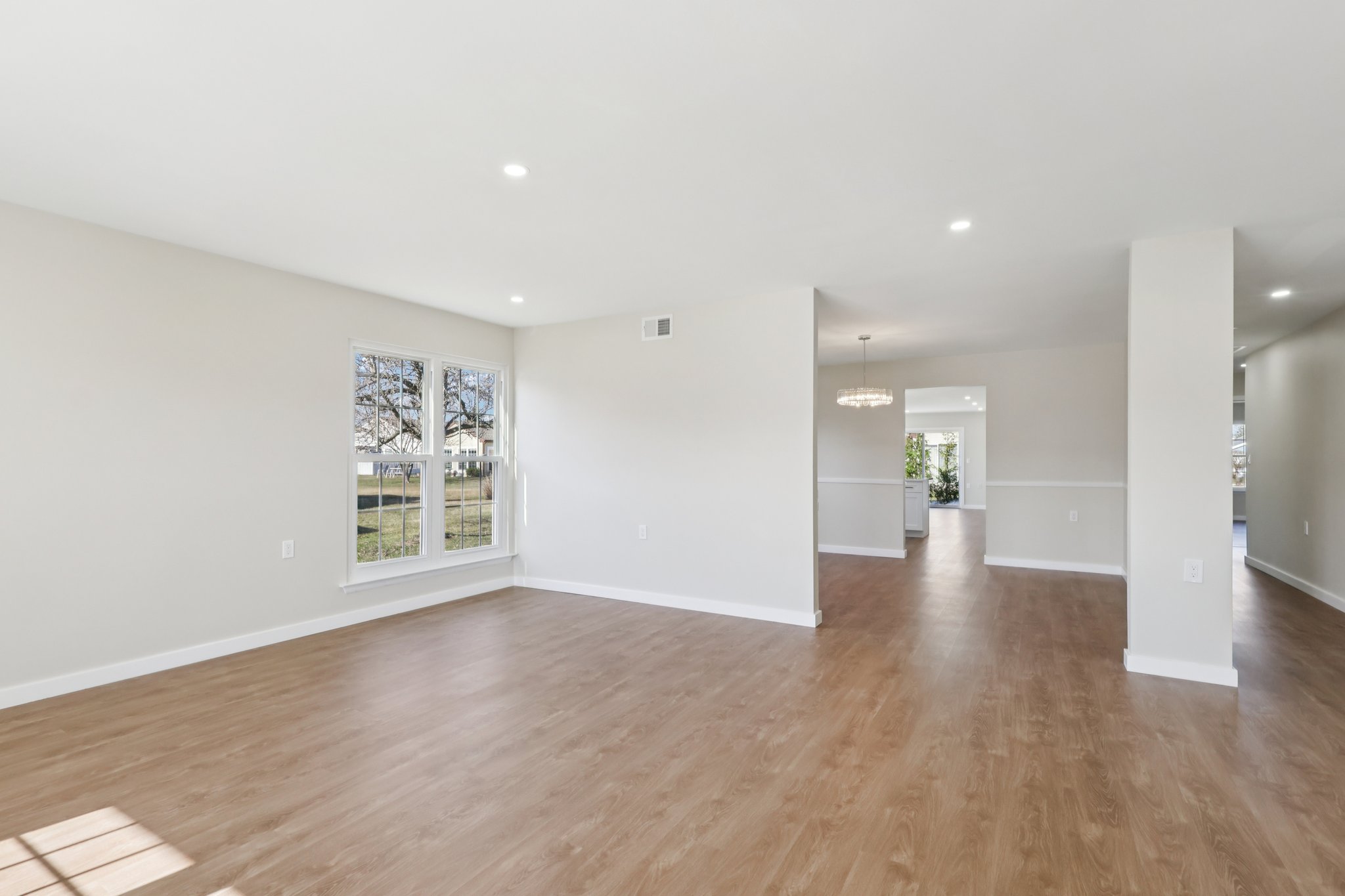 5 Carol Ct-S1903-012.jpg