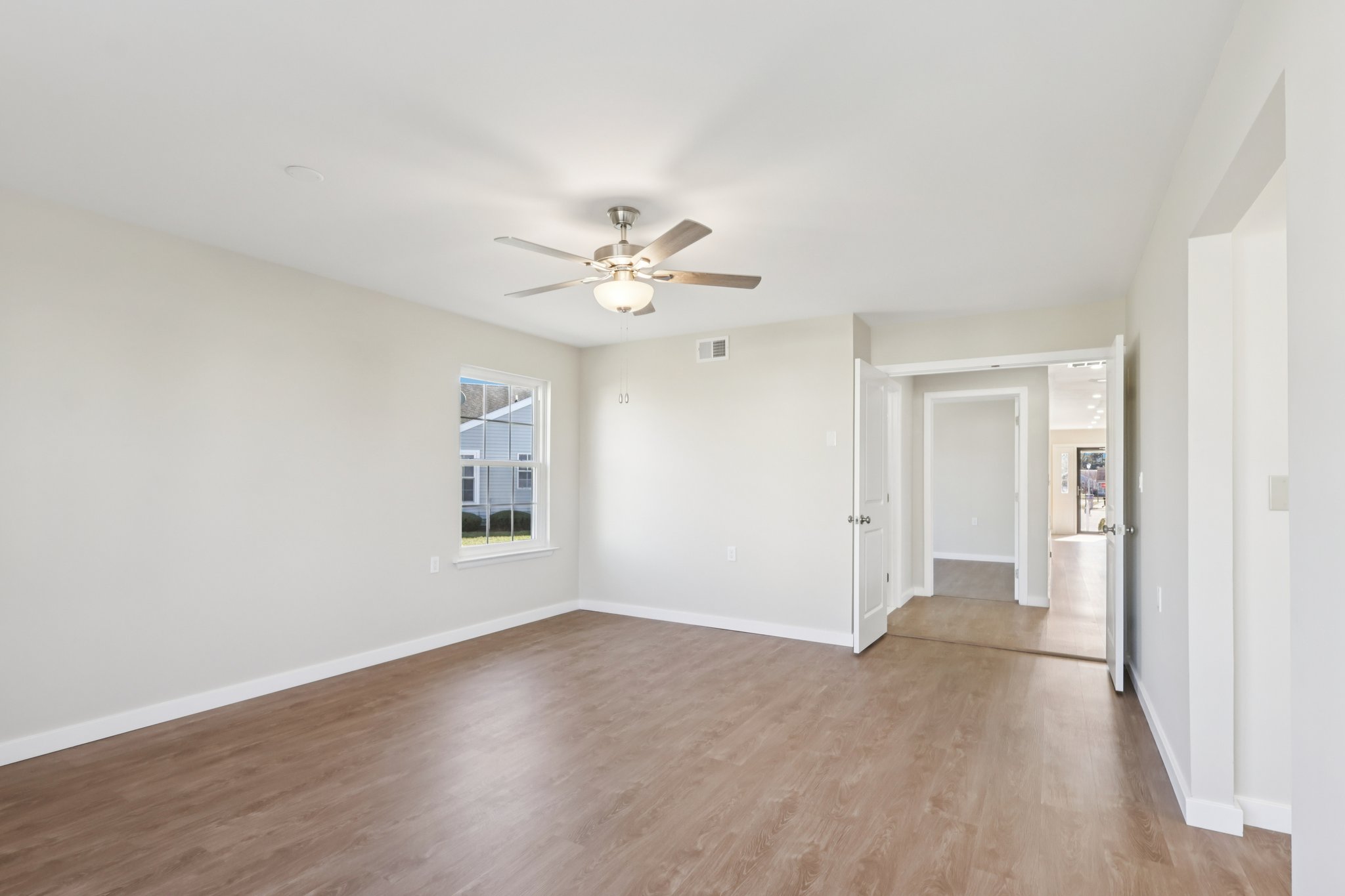 5 Carol Ct-S1903-034.jpg