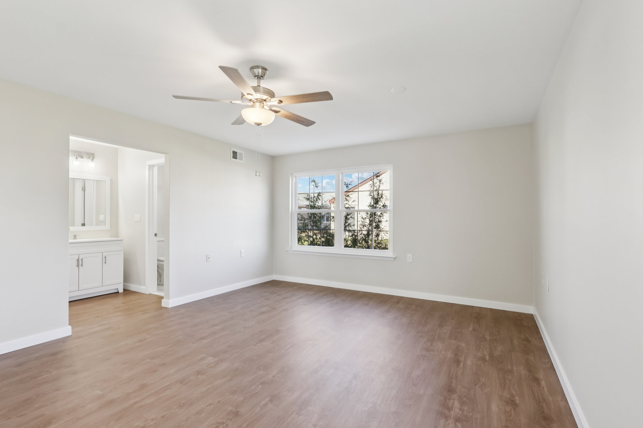 5 Carol Ct-S1903-036.jpg