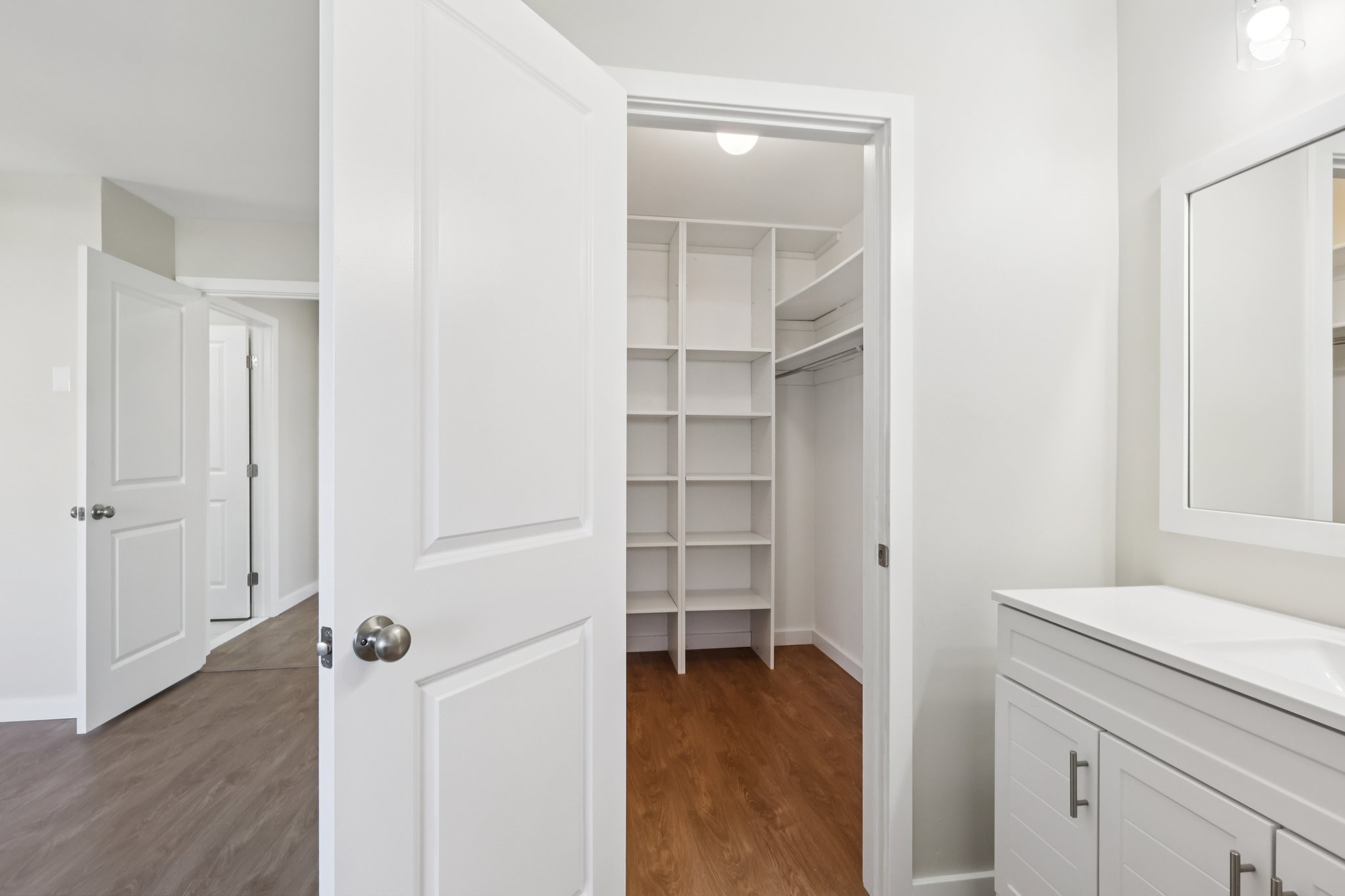 5 Carol Ct-S1903-040.jpg