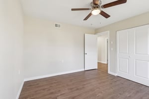 5 Carol Ct-S1903-029.jpg