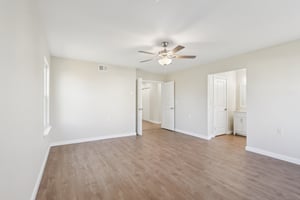 5 Carol Ct-S1903-035.jpg