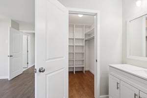 5 Carol Ct-S1903-040.jpg