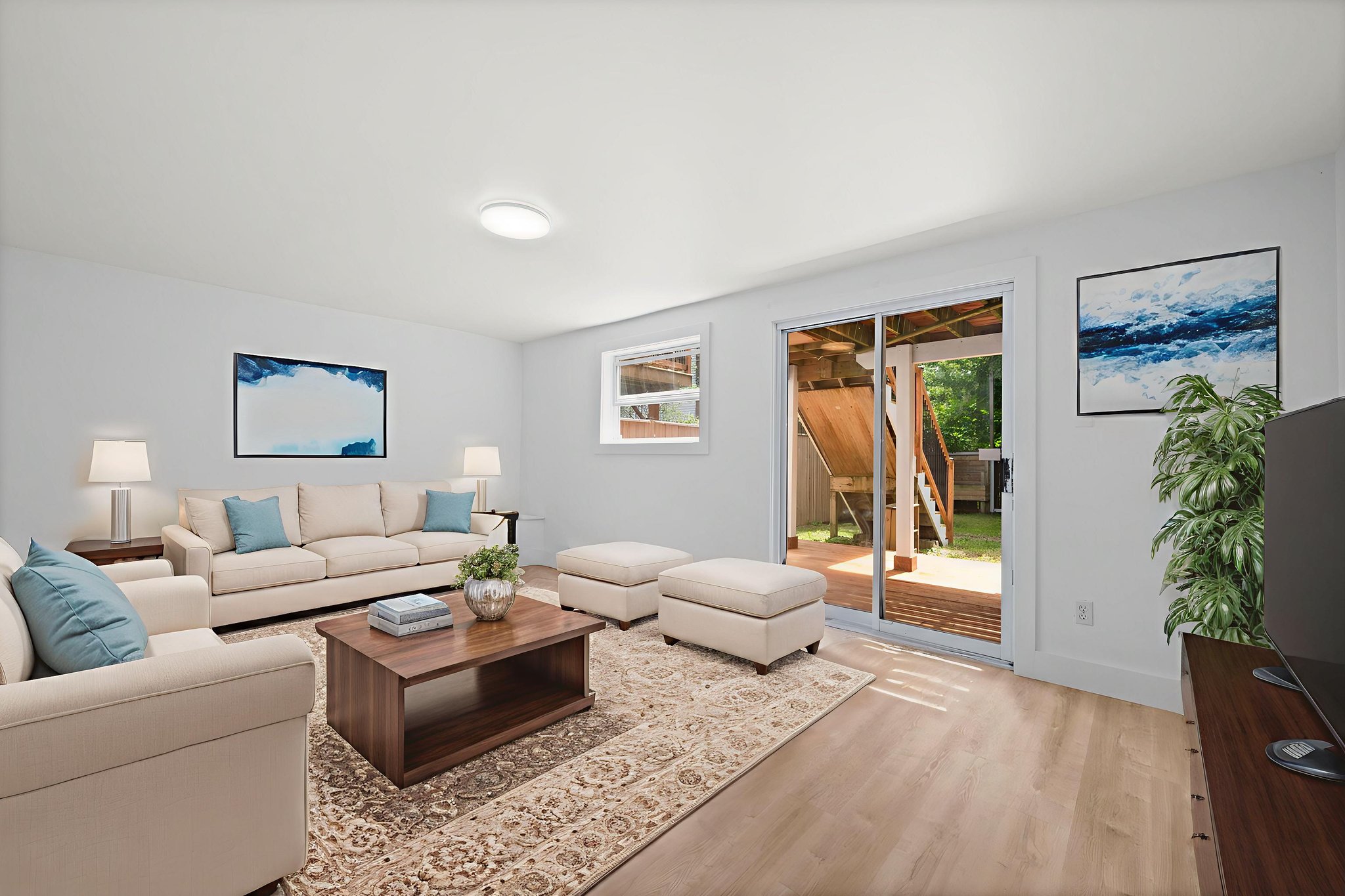 BAS_7953 virtually staged.jpeg