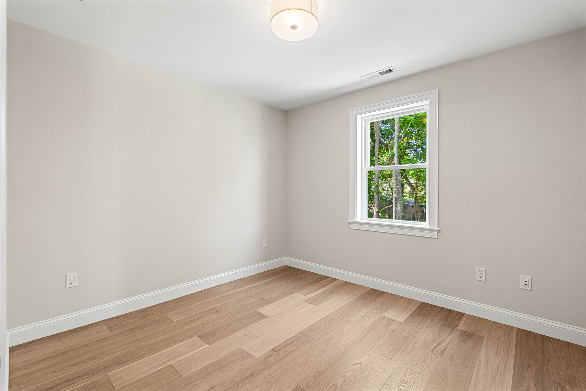 5 Ciaramitaro Ct, Gloucester, MA 01930, USA Photo 24