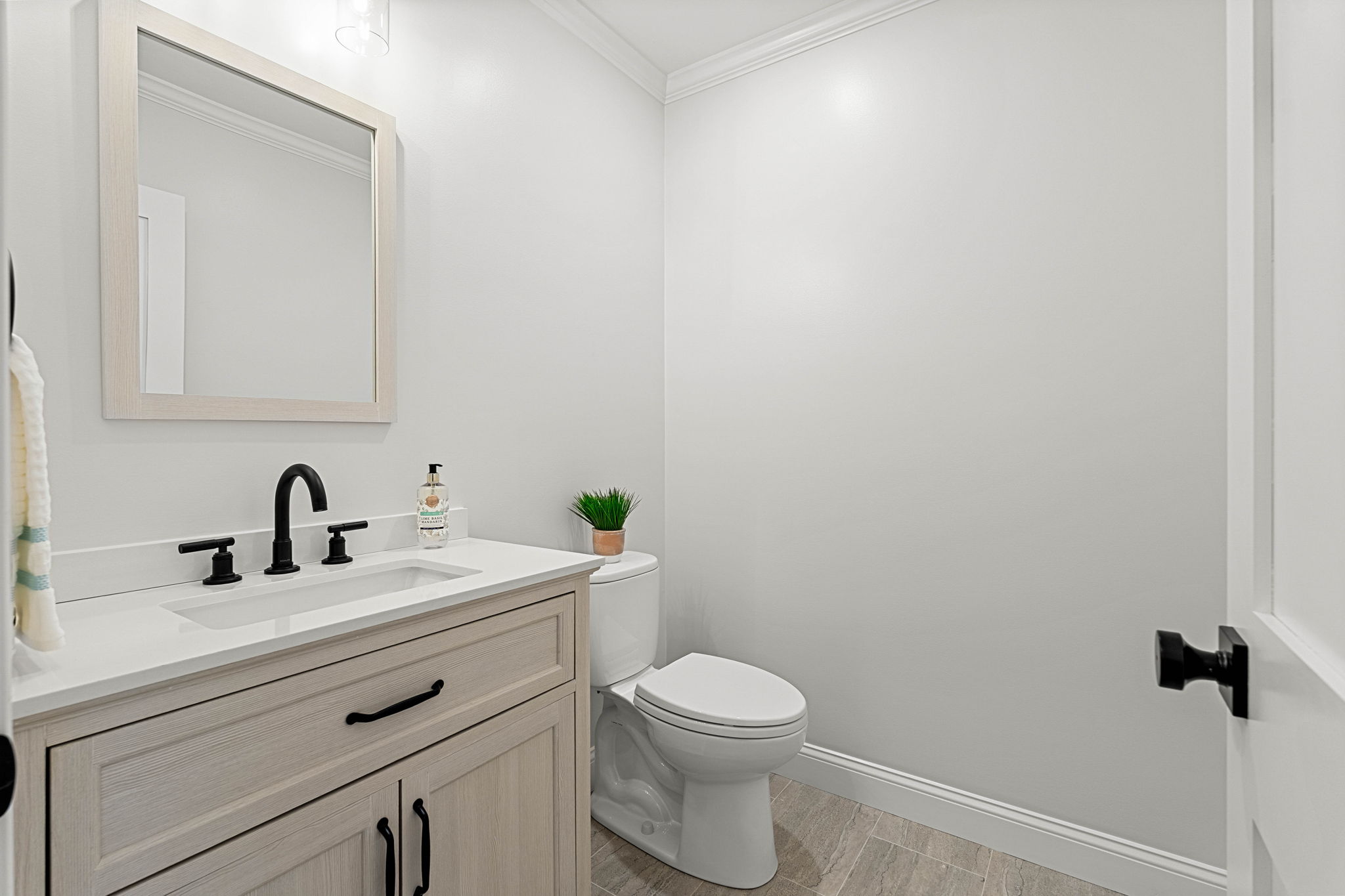 5 Ciaramitaro Ct, Gloucester, MA 01930, USA Photo 52