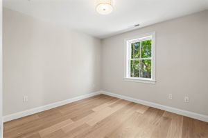 5 Ciaramitaro Ct, Gloucester, MA 01930, USA Photo 23