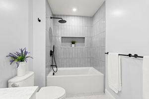 5 Ciaramitaro Ct, Gloucester, MA 01930, USA Photo 26