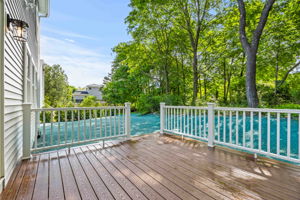5 Ciaramitaro Ct, Gloucester, MA 01930, USA Photo 5