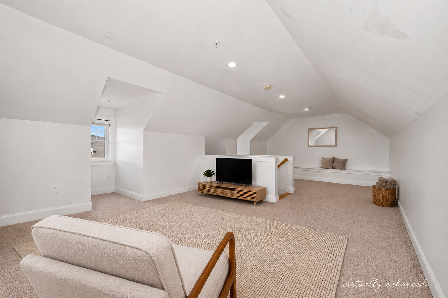 Bonus Room-5 Clark Hill Lane Framingham, Ma
