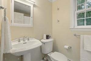  Photo 40