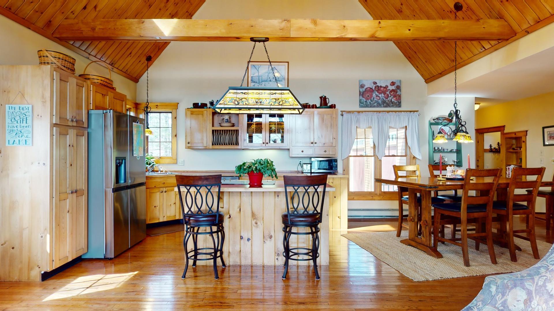 Open concept living from end to end!