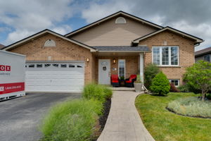  Photo 0