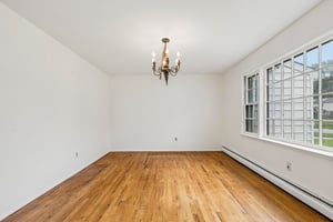 Edwin Ln-S2609-006.jpg