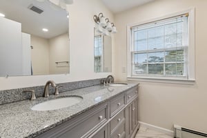 Edwin Ln-S2609-021.jpg