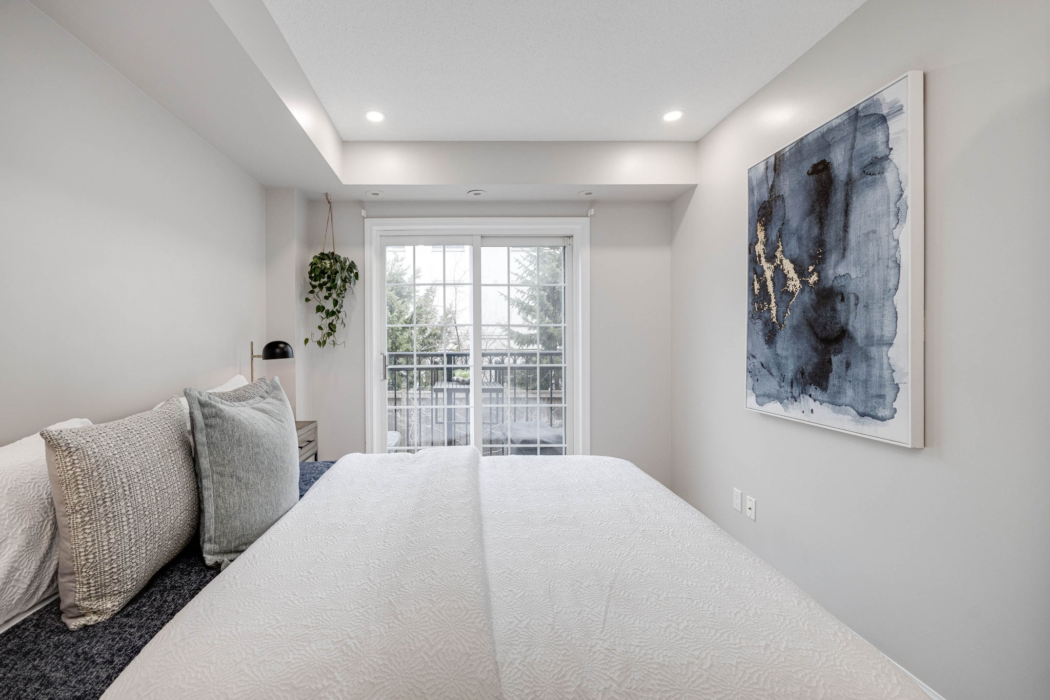 Toronto property showcase — delivered property photograph 19