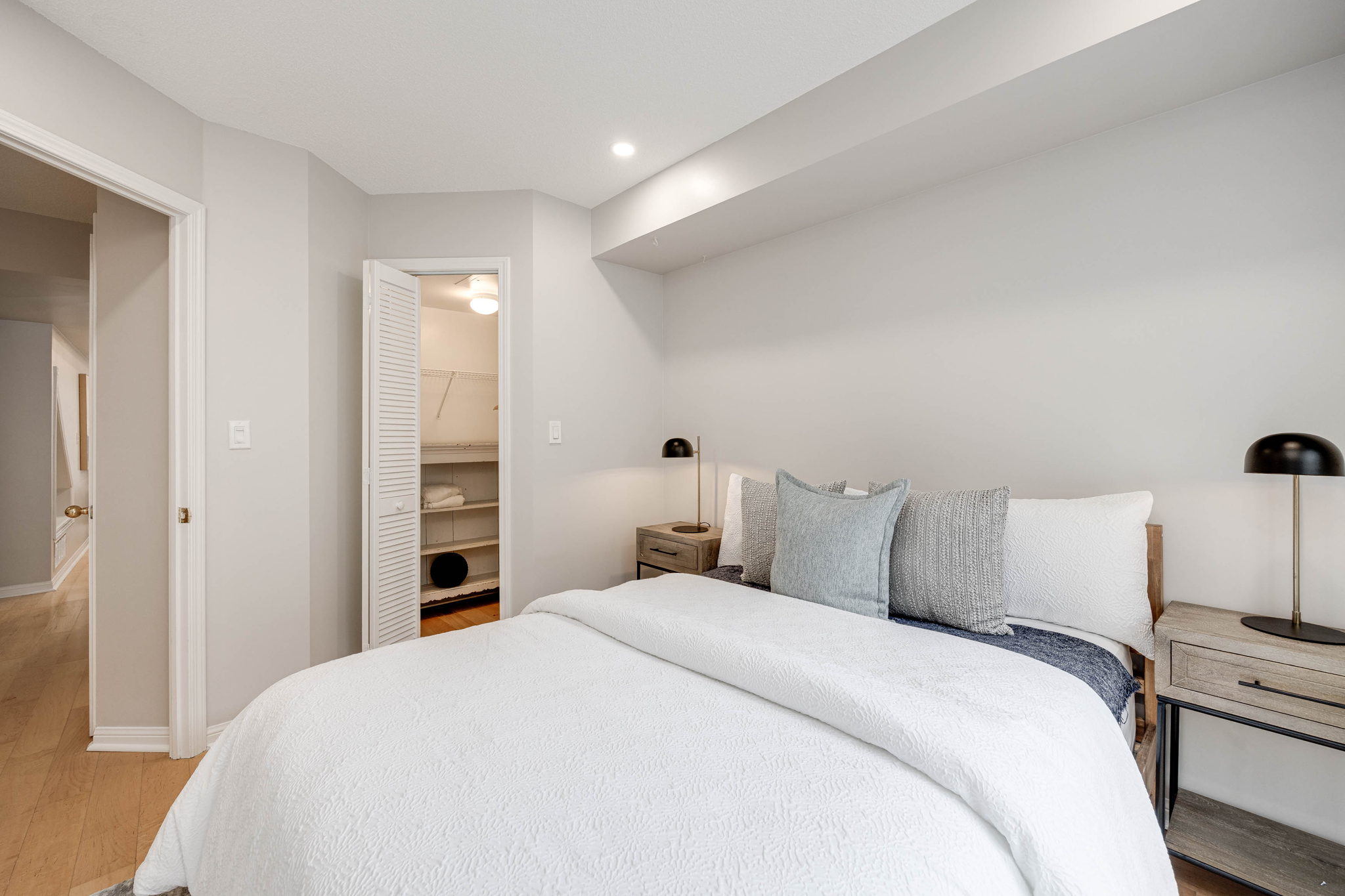 Toronto property showcase — delivered property photograph 20