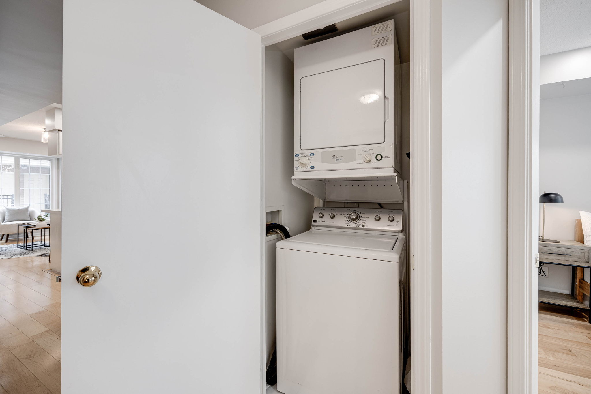 Toronto property showcase — delivered property photograph 23
