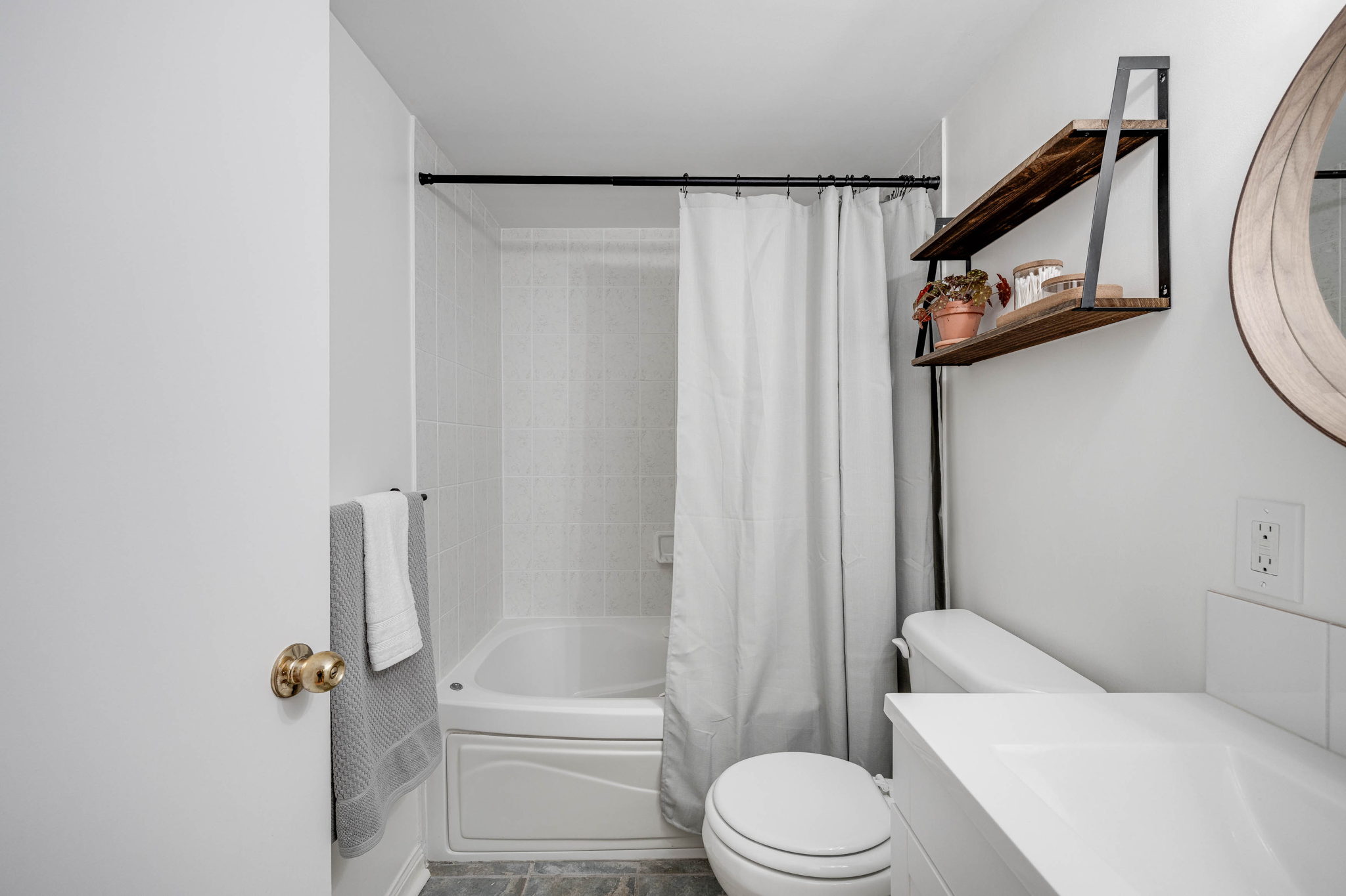 Toronto property showcase — delivered property photograph 13