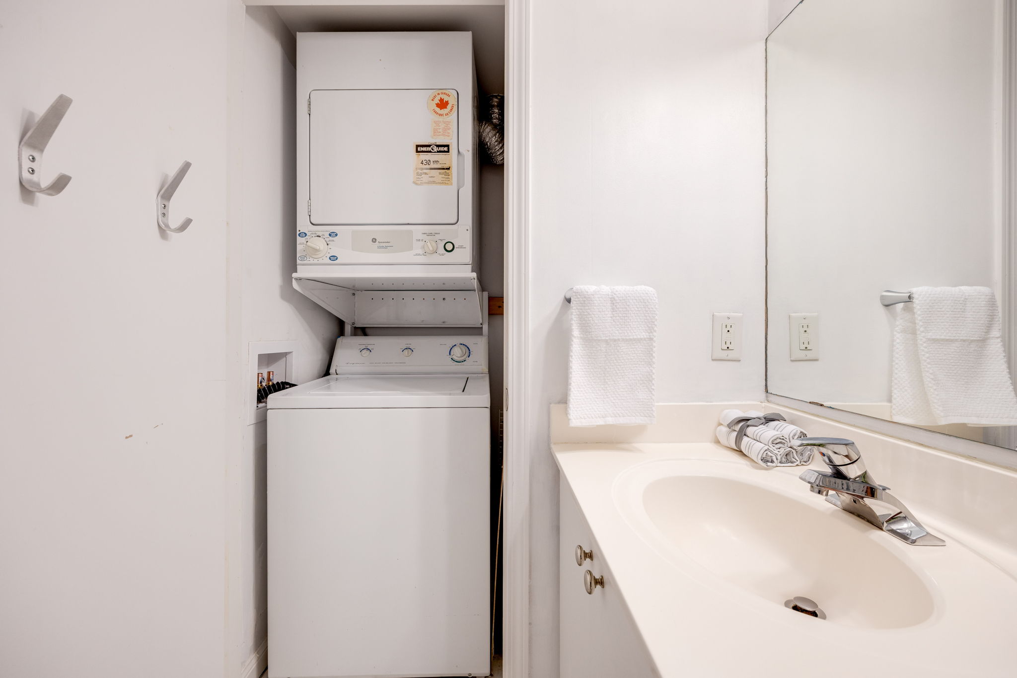 Toronto property showcase — delivered property photograph 25