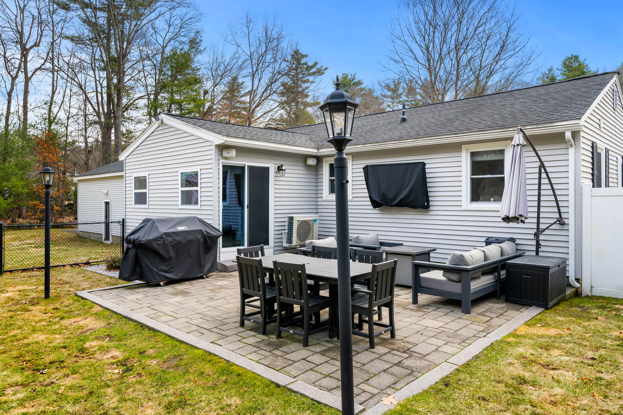5 Falcon Dr, Pelham, NH 03076, USA Photo 5