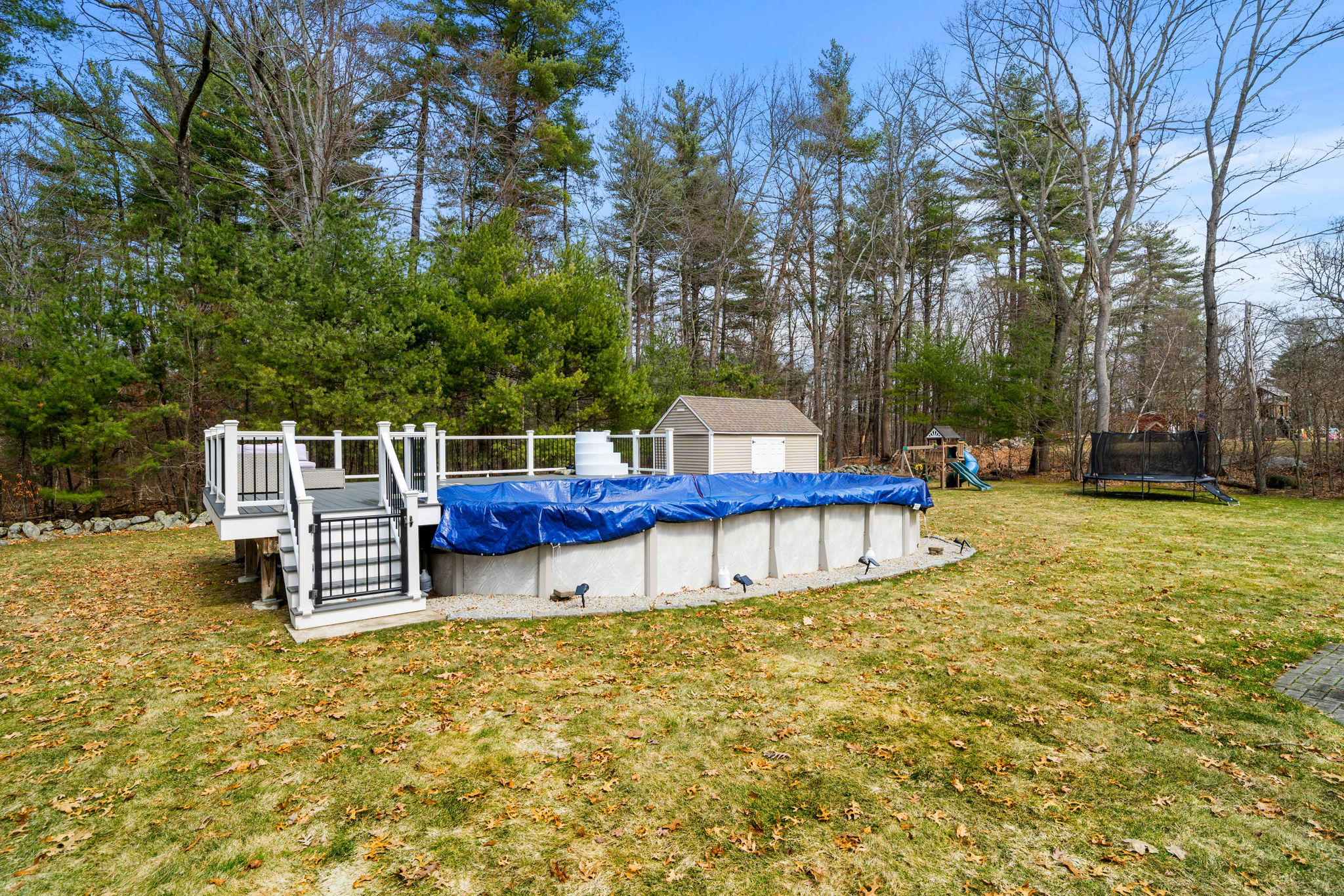 5 Falcon Dr, Pelham, NH 03076, USA Photo 7