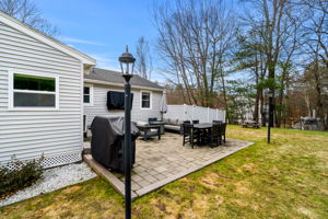 5 Falcon Dr, Pelham, NH 03076, USA Photo 3