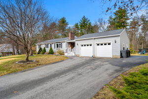 5 Falcon Dr, Pelham, NH 03076, USA Photo 0