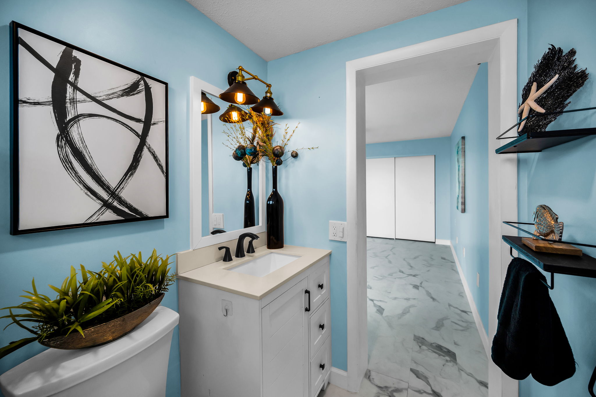 Master Bathroom1c