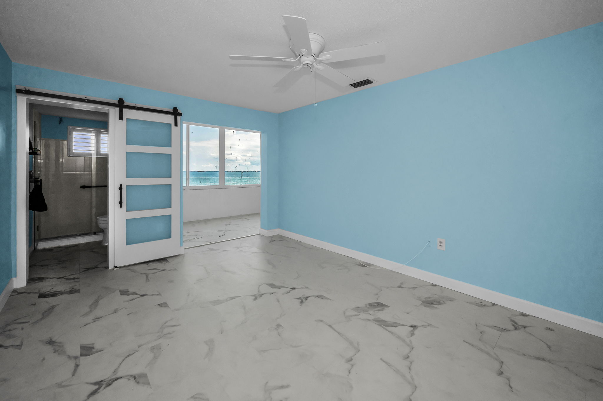 Master Bedroom1b