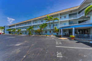 Front Exterior2SR