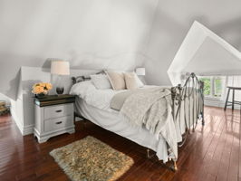  Photo 48