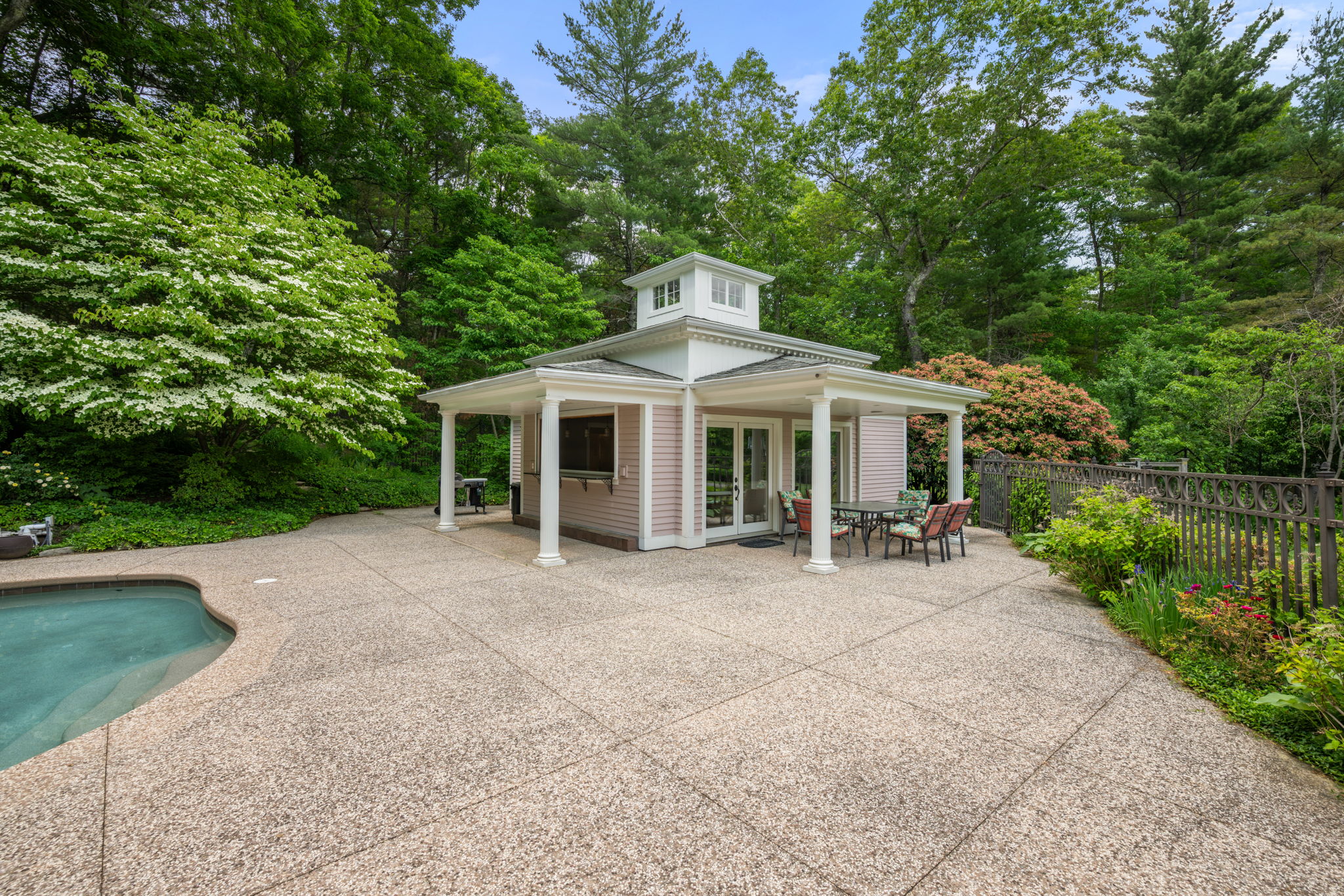 Exterior (12 of 37)