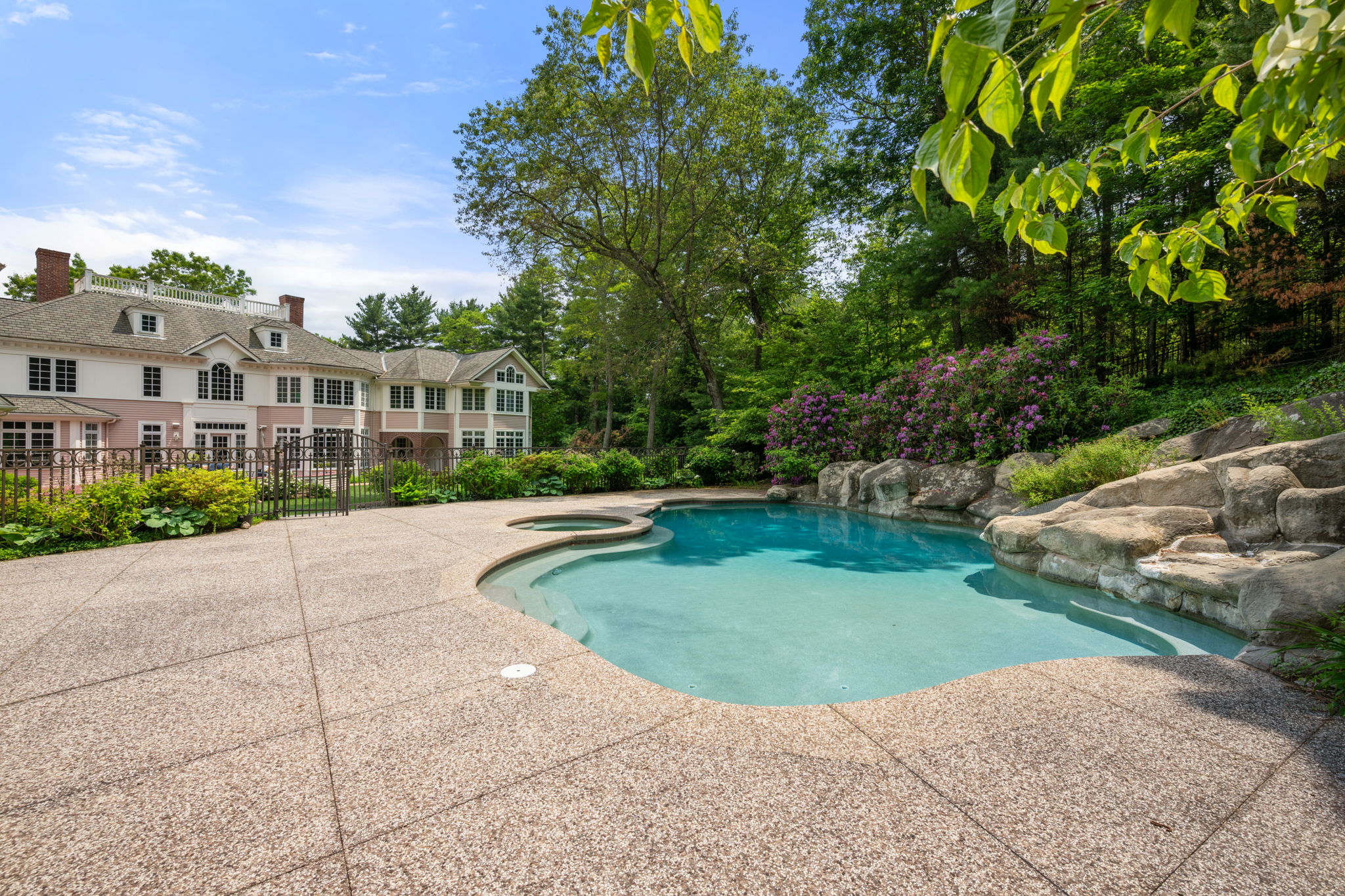 Exterior (13 of 37)